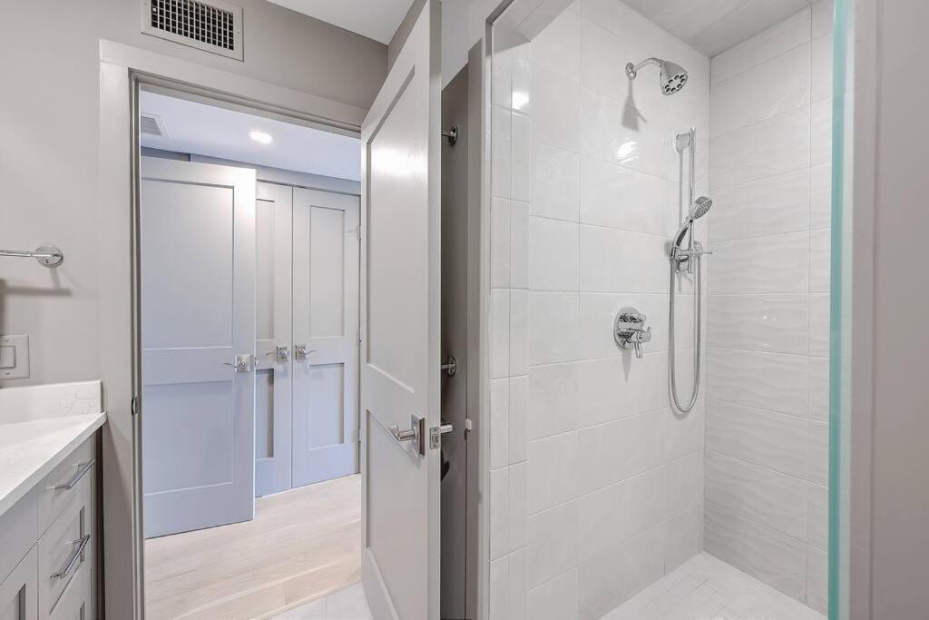 New Listing! Seagrove Villa 3A - Luxurious Ocean View! 棕榈岛 外观 照片