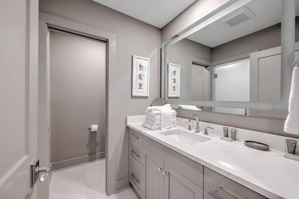 New Listing! Seagrove Villa 3A - Luxurious Ocean View! 棕榈岛 外观 照片